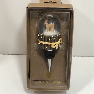 Reindeer Christmas Wine Bottle Stopper Snow Globe Water 5" Tall  Wild Eye Design